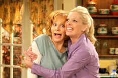 Reba McEntire, Melissa Peterman in 'Reba' Season 6