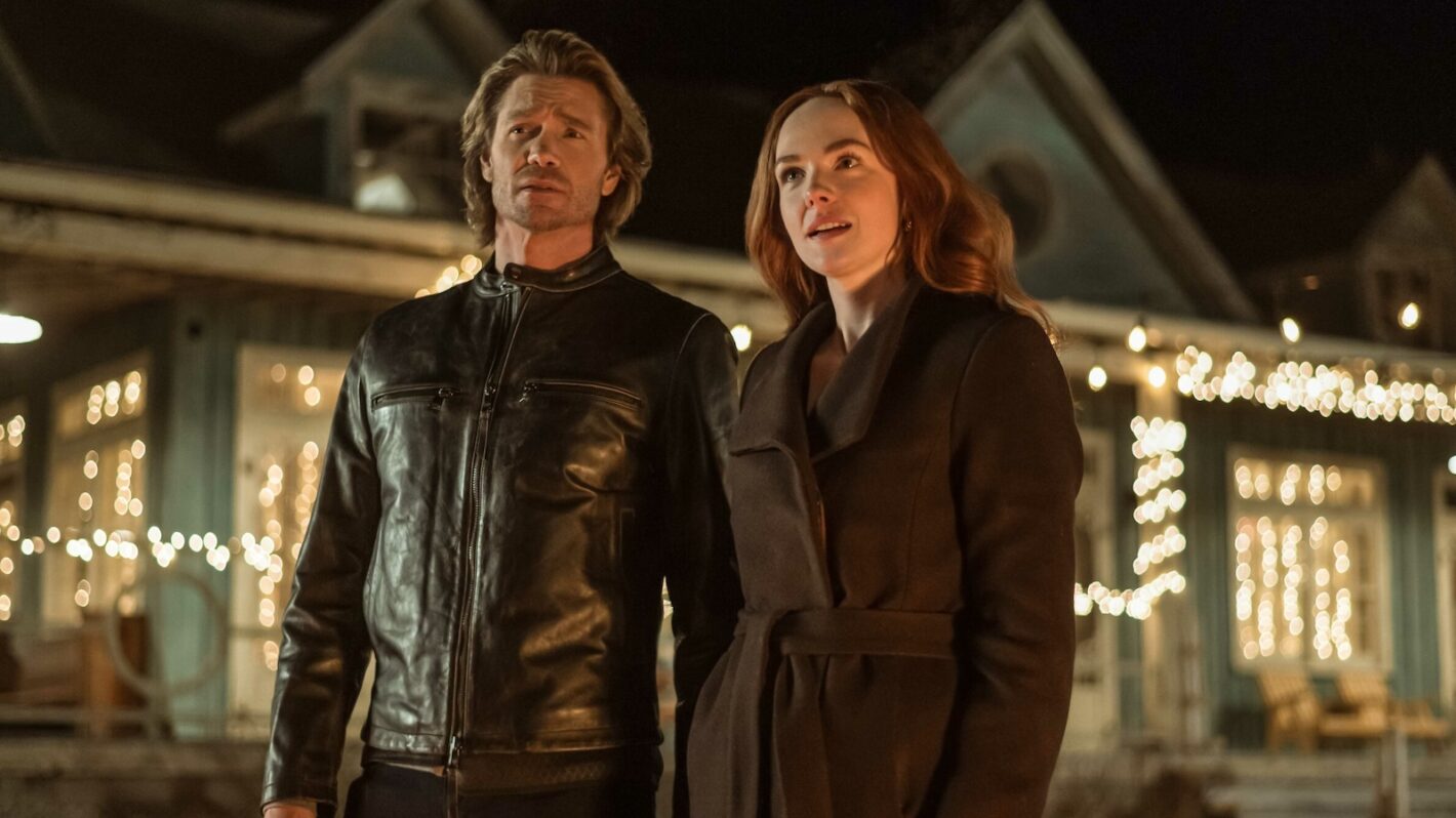 Chad Michael Murray as Cal and Morgan Kohan as Maggie in the 'Sullivan's Crossing' Season 3 finale