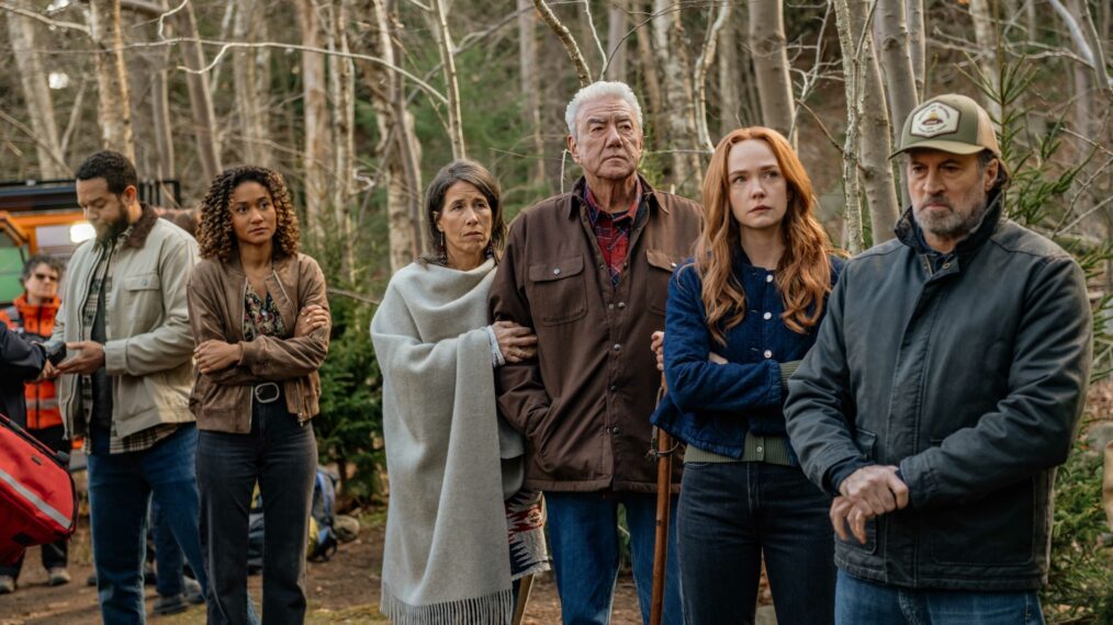 Reid Price as Rob, Lindura as Sydney, Andrea Menard as Edna, Tom Jackson as Frank, Morgan Kohan as Maggie and Scott Patterson as Sully in 'Sullivan's Crossing' Season 3