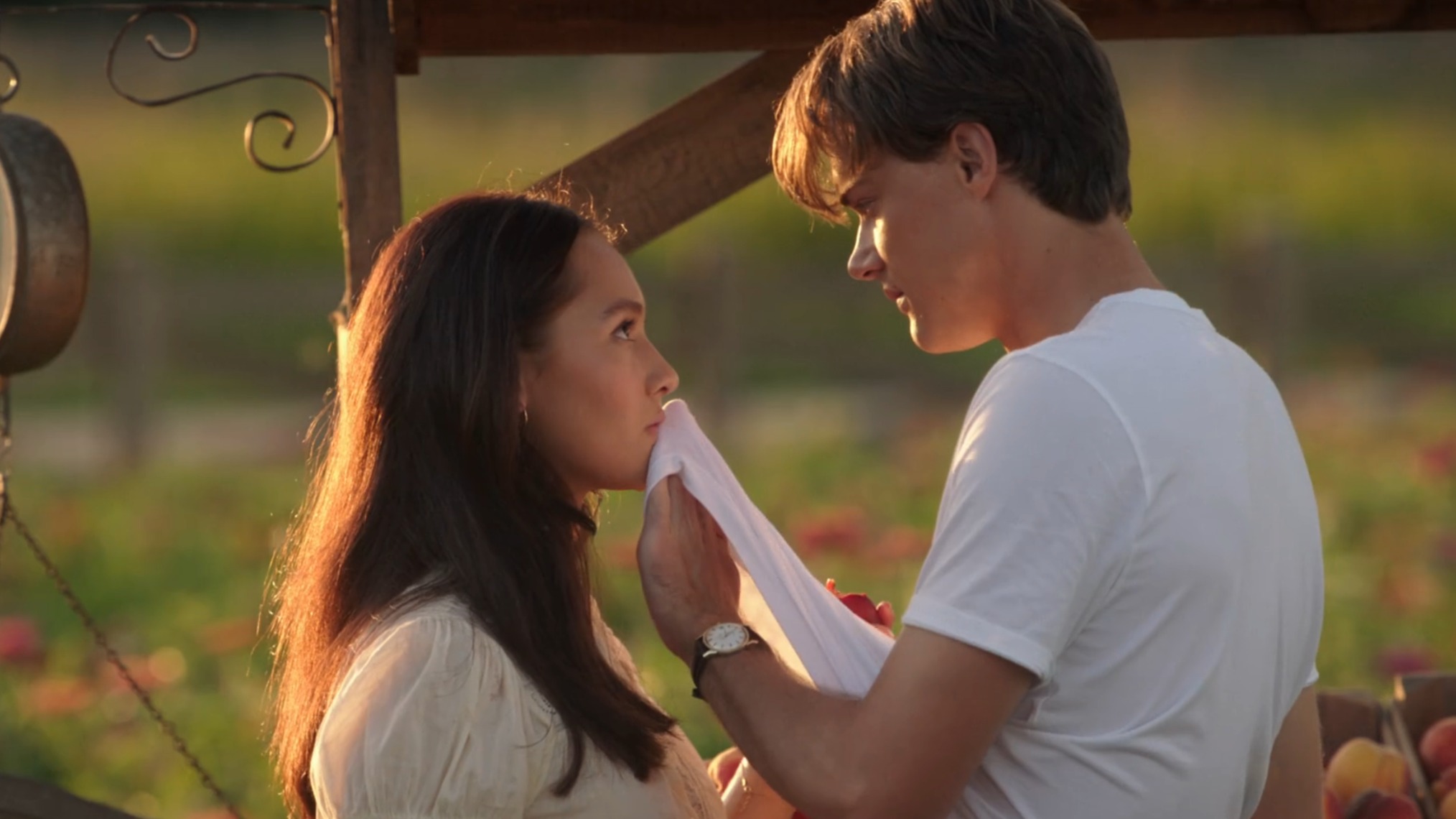Christopher Briney as Conrad and Lola Tung as Belly in 'The Summer I Turned Pretty'