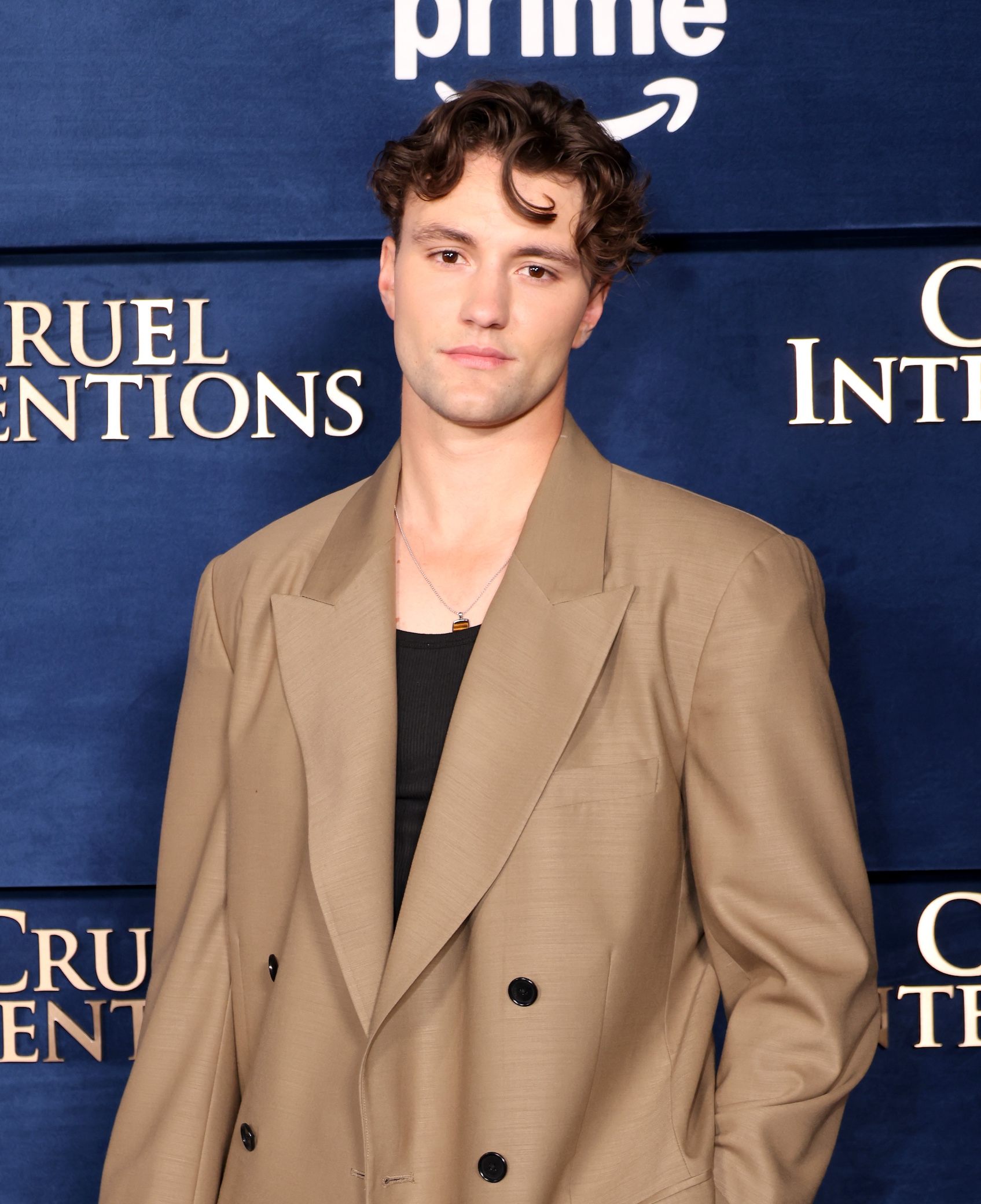 LOS ANGELES, CALIFORNIA - NOVEMBER 19: Khobe Clarke attends 