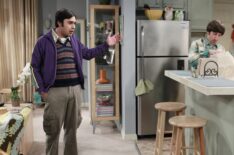 Kunal Nayyar and Simon Helberg on Season 8, Episode 12, of CBS' 'The Big Bang Theory, January 2015.