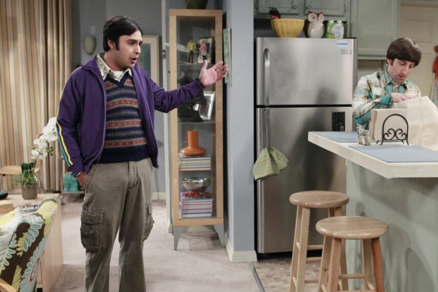 Kunal Nayyar and Simon Helberg on Season 8, Episode 12, of CBS' 'The Big Bang Theory, January 2015.