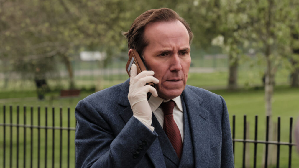 Ben Miller as Professor Tempest in 'Professor T' Season 4 Episode 1