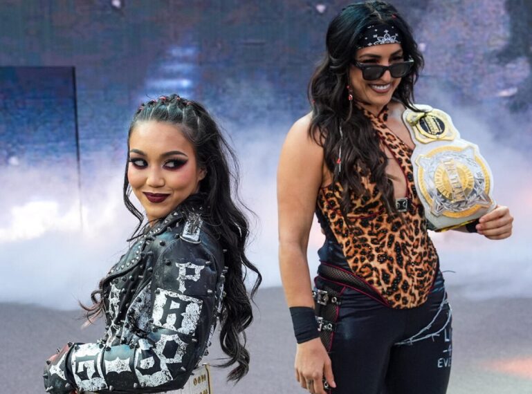 Roxanne Perez and Raquel Rodriguez