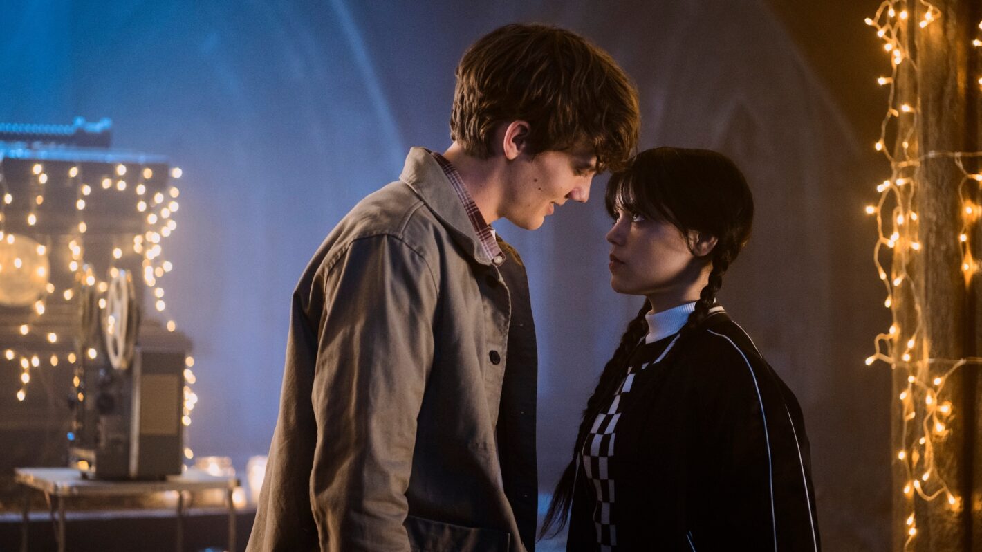 Wednesday. (L to R) Hunter Doohan as Tyler Galpin, Jenna Ortega as Wednesday Addams in episode 107 of Wednesday.