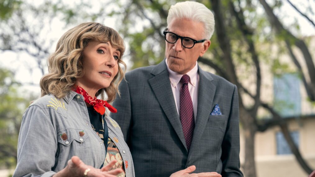 Mary Steenburgen and Ted Danson in 'A Man on the Inside' Season 2