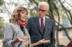 Mary Steenburgen and Ted Danson in 'A Man on the Inside' Season 2
