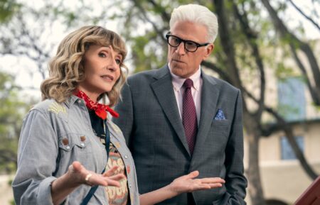 Mary Steenburgen and Ted Danson in 'A Man on the Inside' Season 2