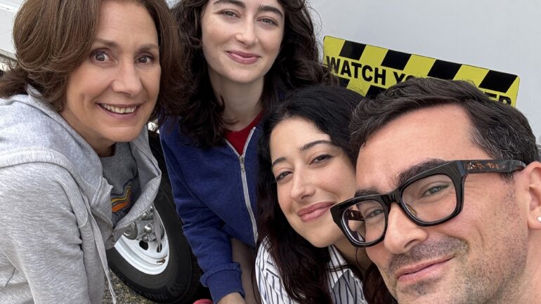https://www.tvinsider.com/wp-content/uploads/2025/08/big-mistakes-laurie-metcalf-abby-quinn-taylor-ortega-dan-levy-behind-the-scenes-770x433.jpg
