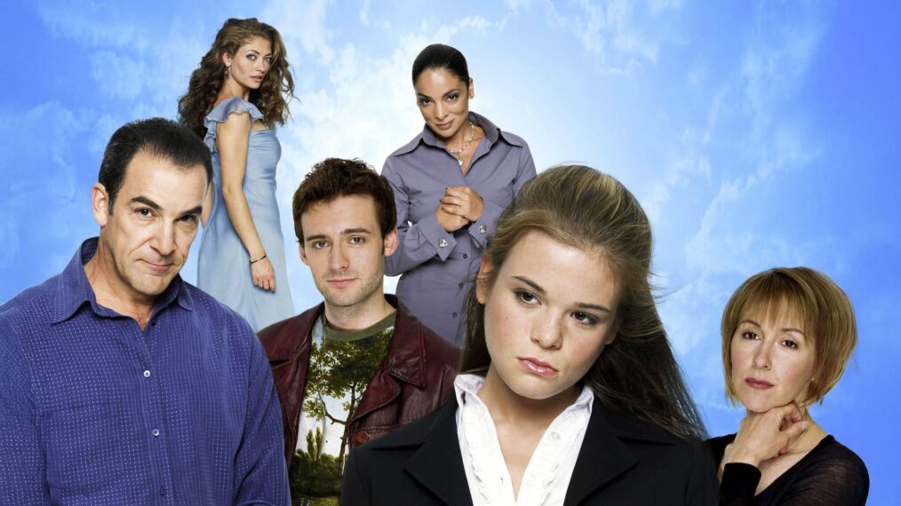 DEAD LIKE ME, Mandy Patinkin, Rebecca Gayheart, Callum Blue, Jasmine Guy, Ellen Muth, Cynthia Stevenson, (Season 1), 2003-,