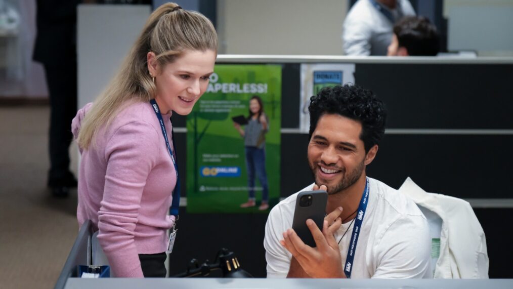 Harriet Dyer and Alex Tarrant in 'DMV'
