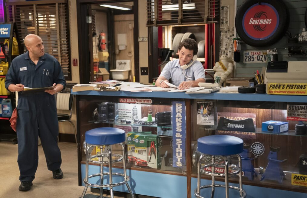 Jessie Prez and Montana Jordan in 'Georgie & Mandy's First Marriage' Season 2