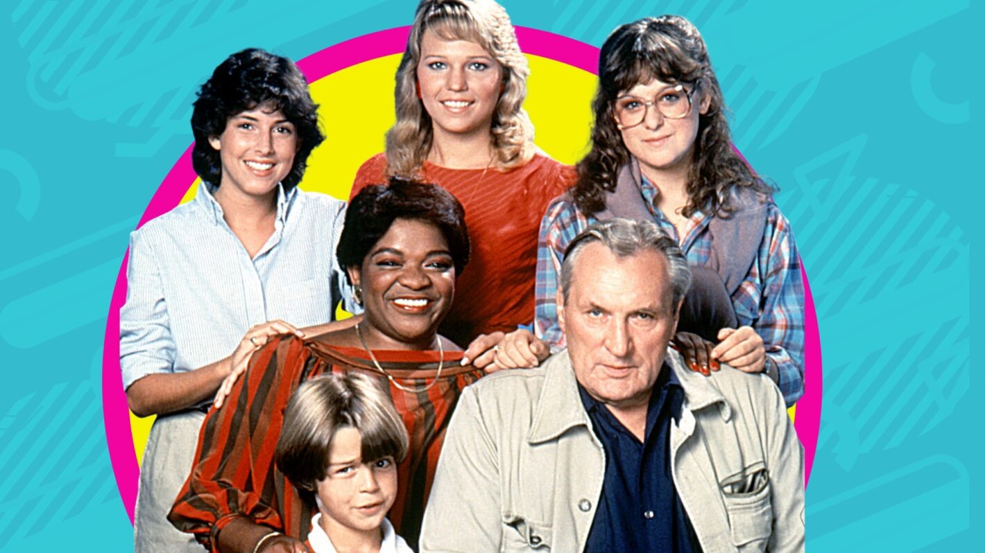 GIMME A BREAK!, (back l-r): Lara Jill Miller, Nell Carter, Kari Michaelsen, Lauri Hendler, (front l-r): Joey Lawrence, Dolph Sweet, 1981-87