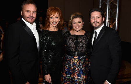 Producer Narvel Blackstock, singers Reba McEntire, Kelly Clarkson and Brandon Blackstock attend Muhammad Ali's Celebrity Fight Night