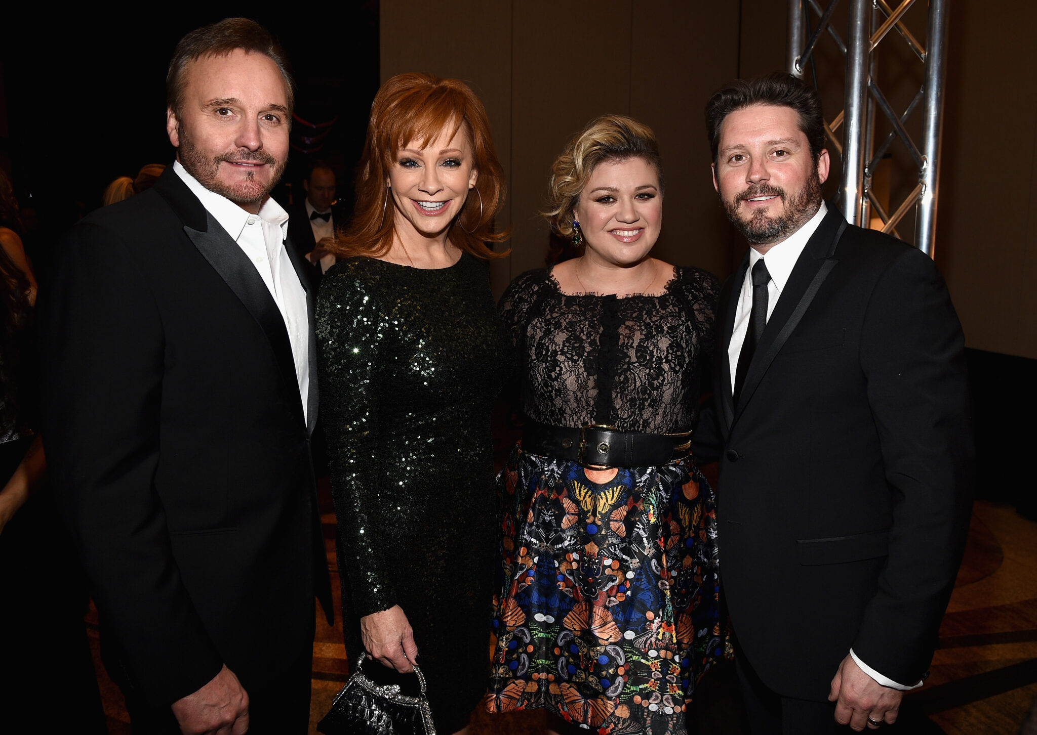 Dolly Parton Offers Kelly Clarkson & Reba McEntire Advice After Brandon