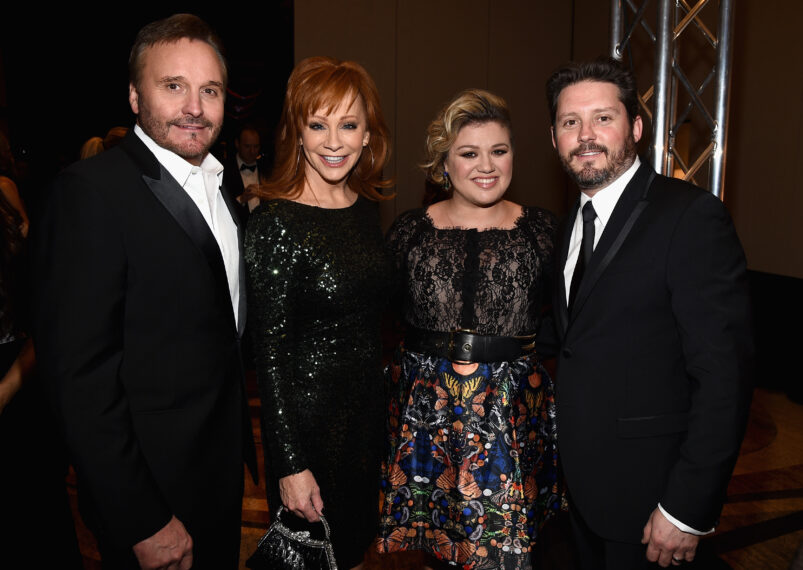 Narvel Blackstock, Reba McEntire, Kelly Clarkson, and Brandon Blackstock in 2015