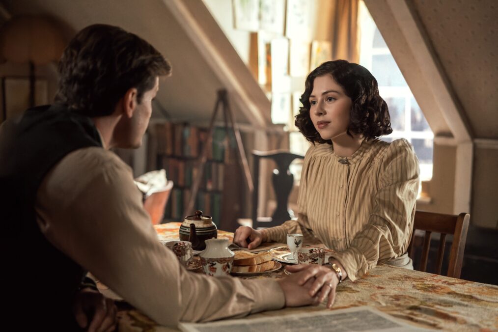 Jeremy Irvine and Hermione Corfield in 'Outlander: Blood of My Blood' Season 1