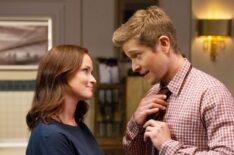Alexis Bledel, Matt Czuchry Gilmore Girls: A Year in the Life - in 'Winter' - Season 1, Episode 1