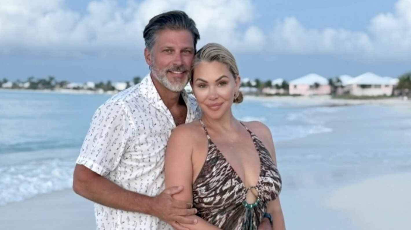 Greg Vaughan and Shanna Moakler on vacation together