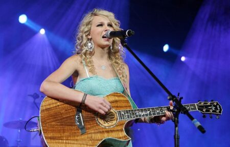 Music artist Taylor Swift performs during the Academy of Country Music New Artists' Party for a Cause show at the MGM Grand Conference Center May 14, 2007 in Las Vegas, Nevada
