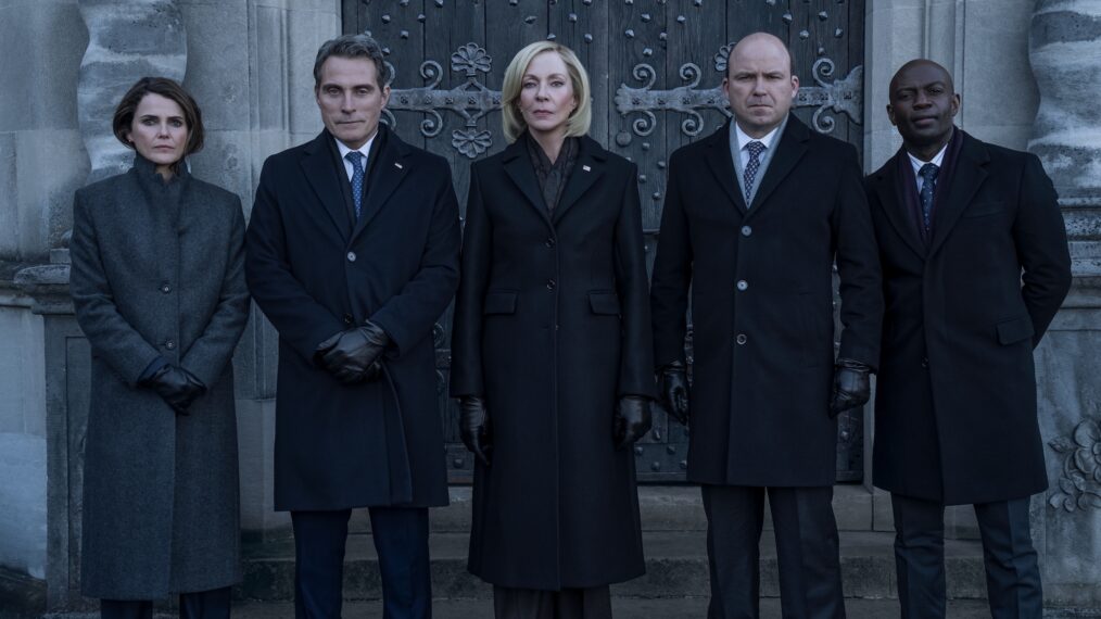 Keri Russell as Kate Wyler, Rufus Sewell as Hal Wyler, Allison Janney as Grace Penn, Rory Kinnear as Nicol Trowbridge, David Gyasi as Austin Dennison in 'The Diplomat' Season 3 Episode 8