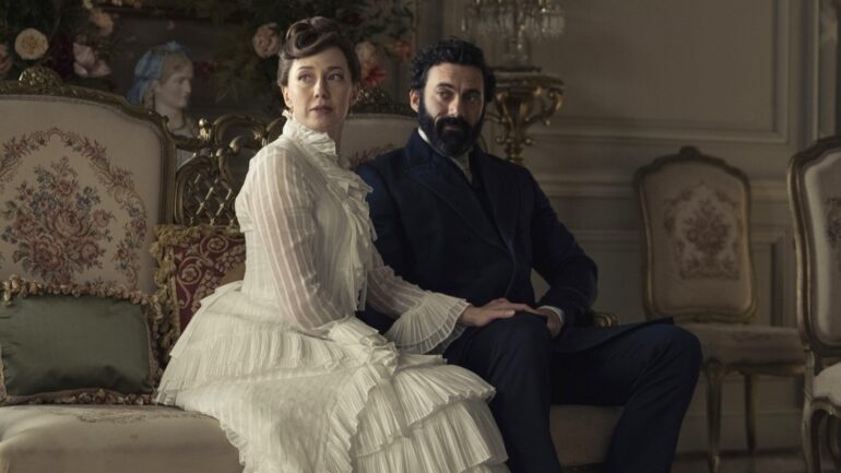 Carrie Coon and Morgan Spector in 'The Gilded Age' Season 3