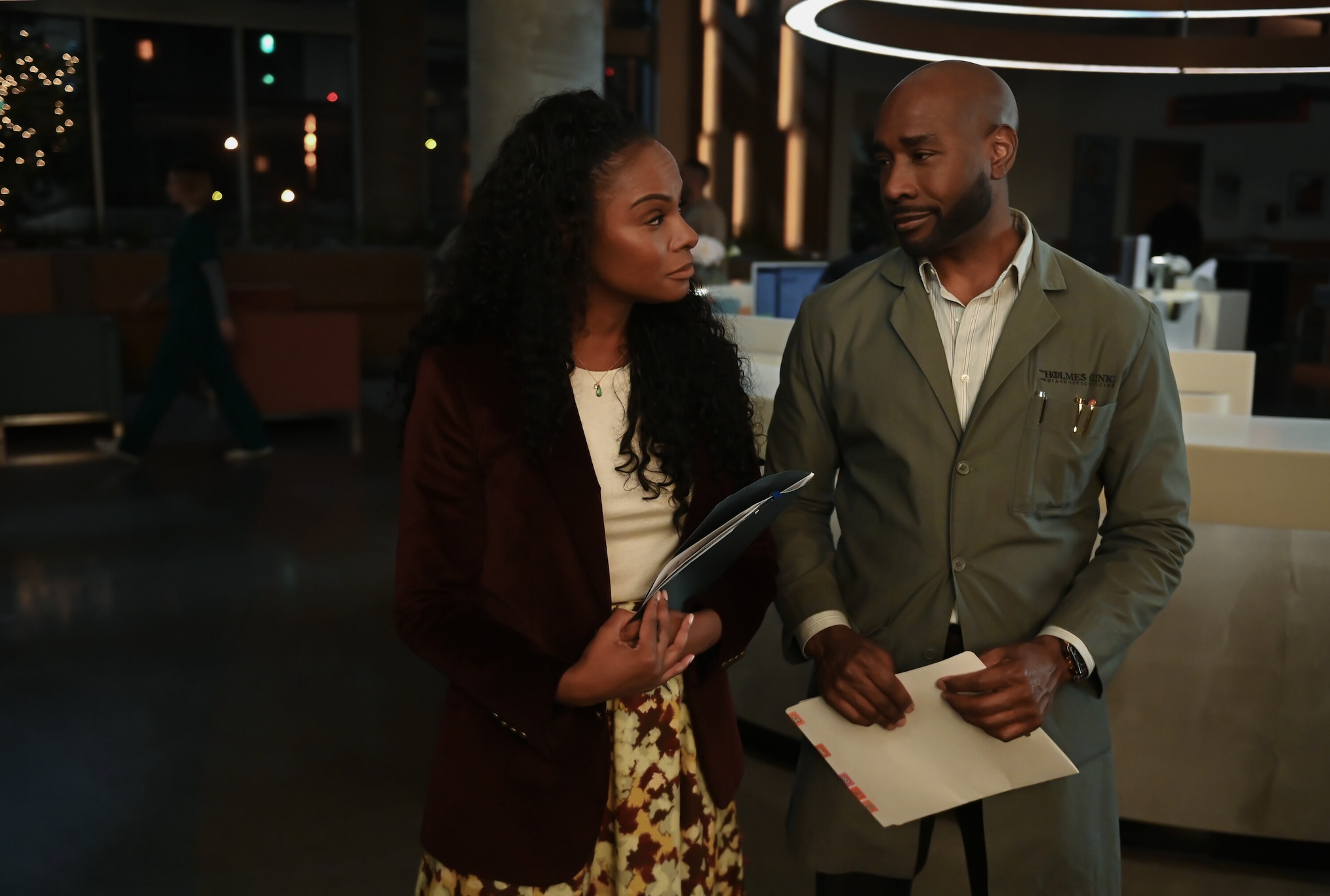 Tika Sumpter as Dr. Laila Bynum and Morris Chestnut as Dr. John Watson on 'Watson'
