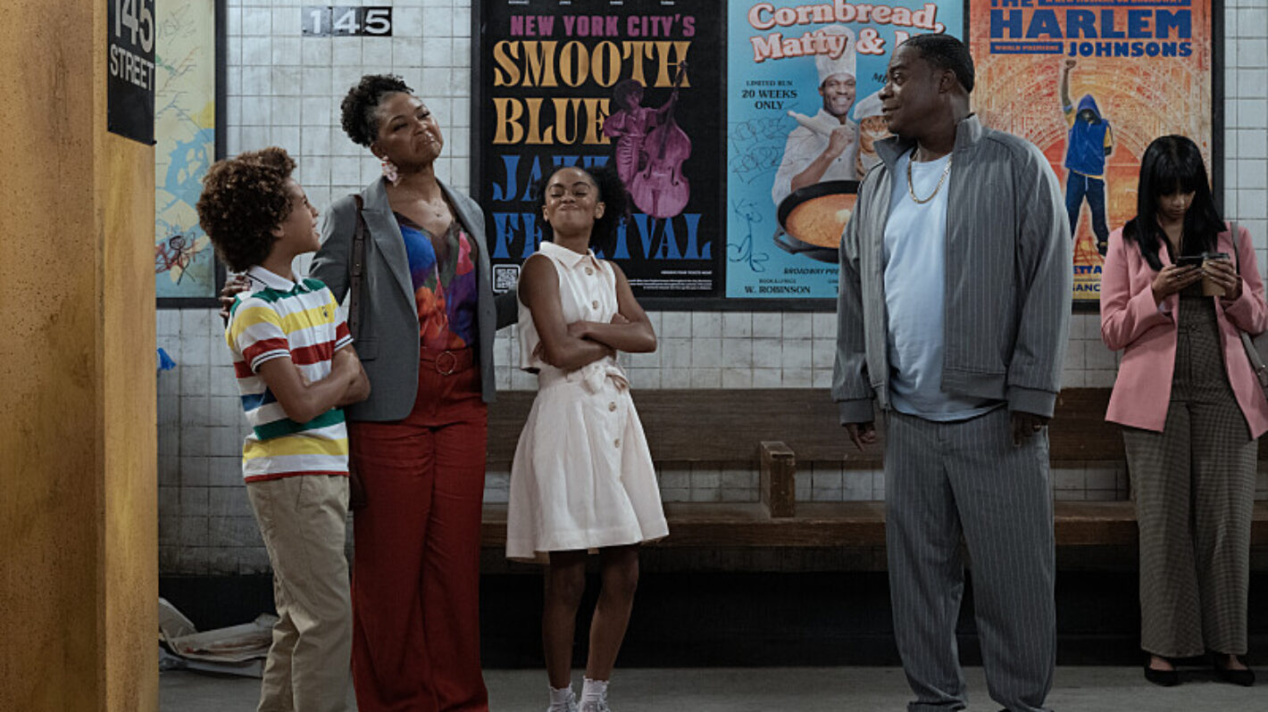 'Crutch': Cast, Trailer, Premiere Date for 'The Neighborhood' Spinoff