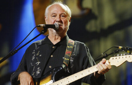 Sonny Curtis 'Mary Tyler Moore Show' theme songwriter