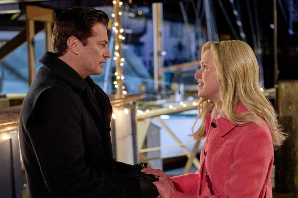 Wes Brown and Ginna Claire Mason in 'A Newport Christmas'