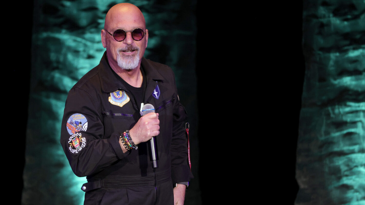 'AGT's Howie Mandel Reveals Grandson's Cancer Battle and How He's Doing Today