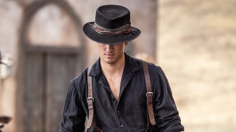 Tom Blyth as Billy The Kid