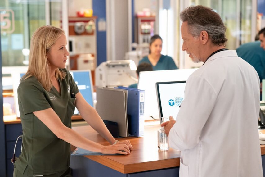 Jessy Schram as Dr. Hannah Asher, Steven Weber as Dr. Dean Archer — 'Chicago P.D.' Season 11 Premiere "We All Fall Down"