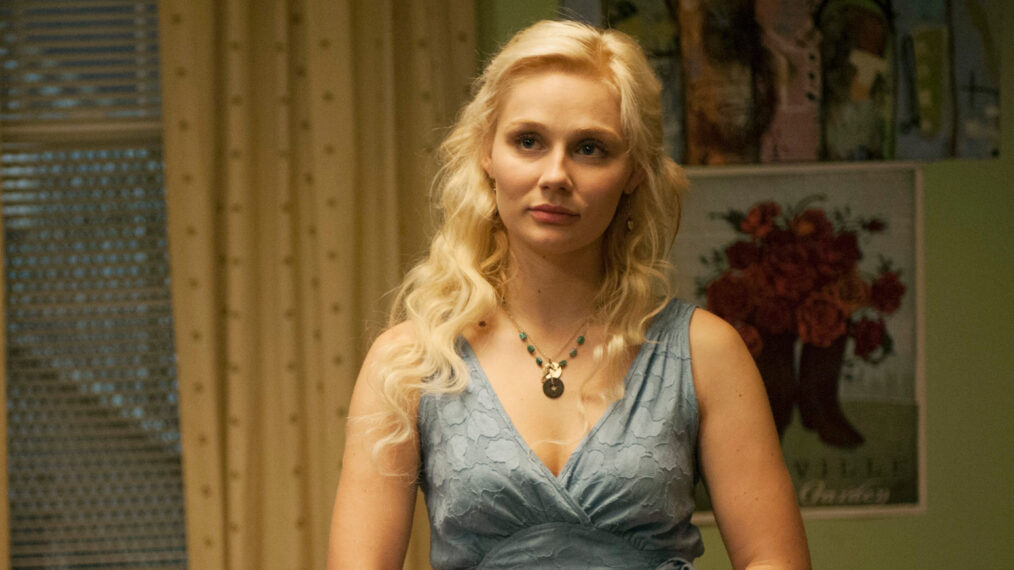 Clare Bowen on Nashville