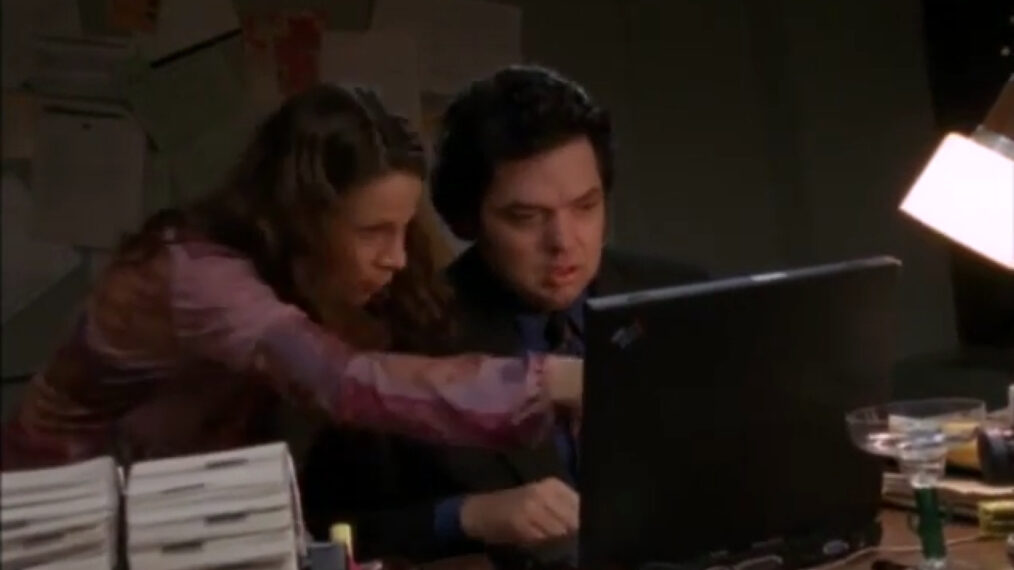 Lili Taylor as Hildy Baker and Oliver Platt as Wallace Benton in ‘Deadline’