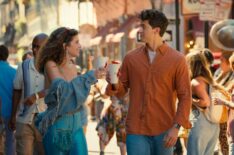 Emily Bader as Poppy and Tom Blyth as Alex in 'People We Meet on Vacation'