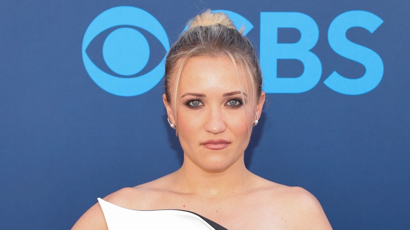 'Young Sheldon' Star Emily Osment Divorce Finalized After 5-Month Marriage, image size:1420x798