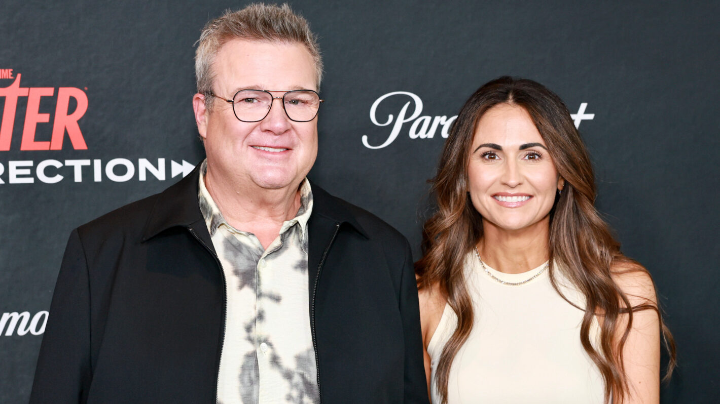 Eric Stonestreet and Lindsay Schweitzer attend the