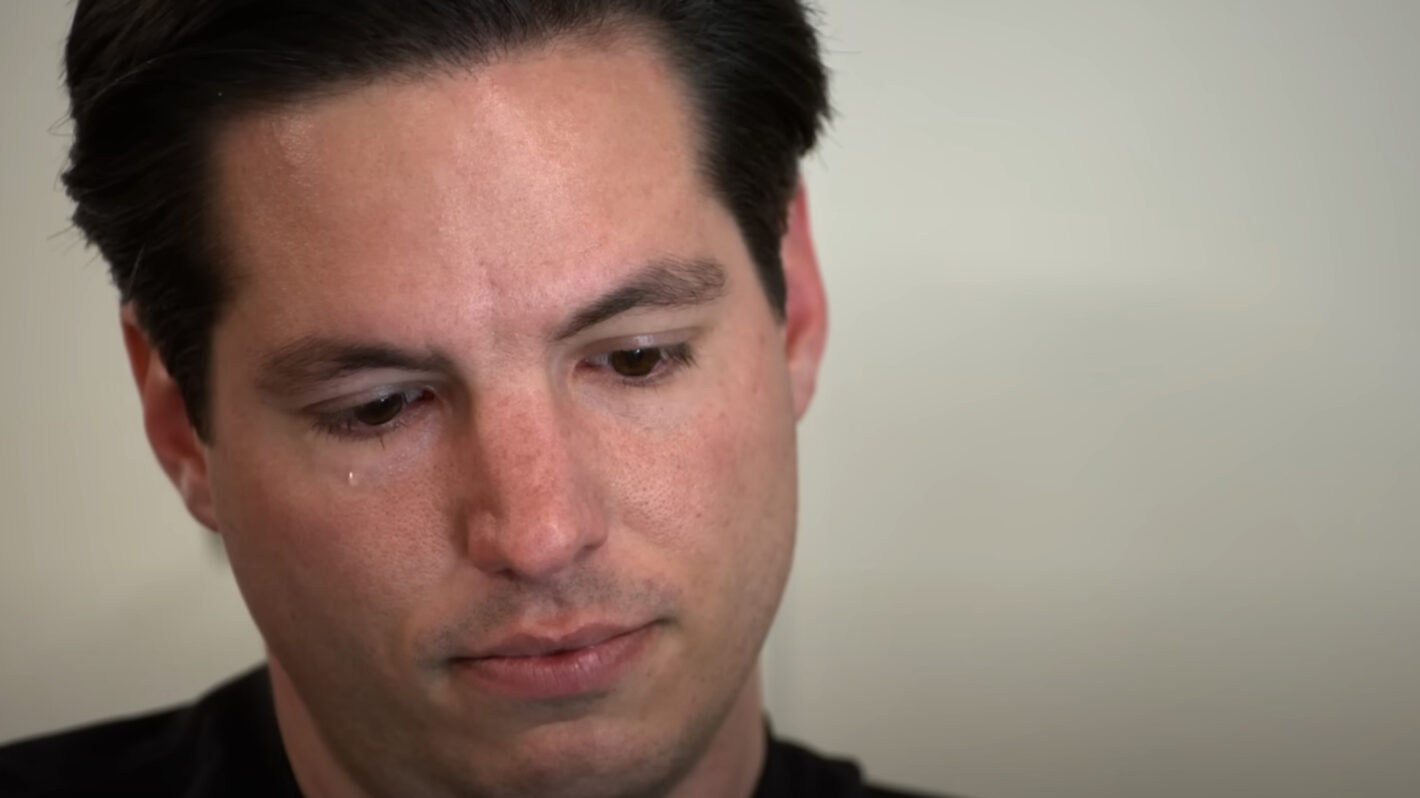 The intense passion of Kah Dantas reaches its peak