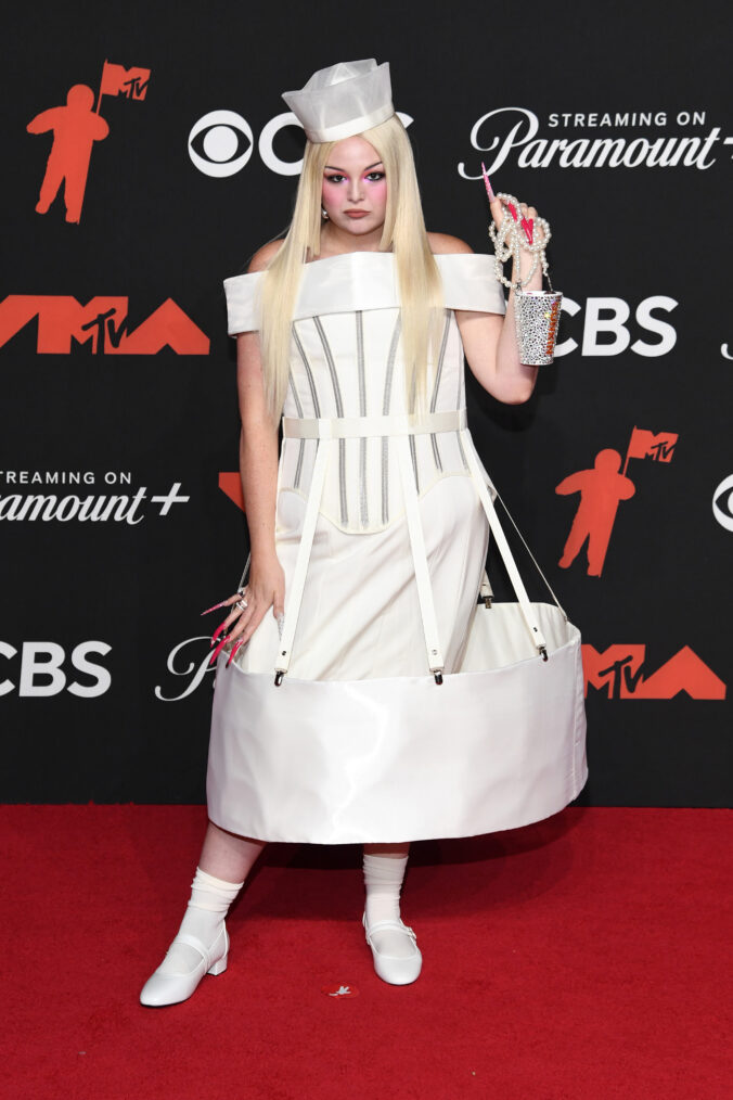 Megan Stalter attends the 2025 MTV Video Music Awards