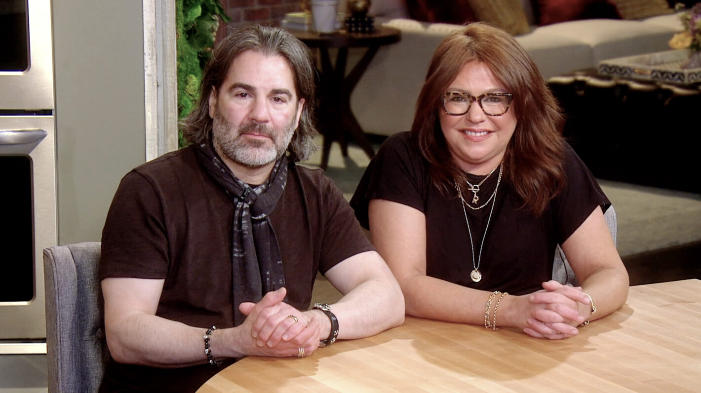 John Cusimano and Rachael Ray speak during the City of Hope's East End Chapter/Jeanne Kaye League Of New York City's Spirit Of Life Awards