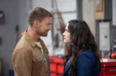 SEANN WILLIAM SCOTT, KAT DENNINGS on 'Shifting Gears' Season 2, Episode 1