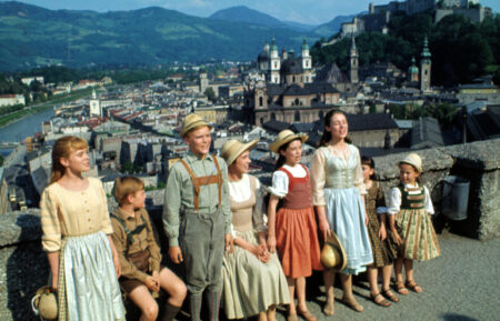 THE SOUND OF MUSIC, Heather Menzies, Duane Chase, Nicholas Hammond, Julie Andrews, Angela Cartwright, Charmian Carr, Debbie Turner, Kym Karath, 1965.
