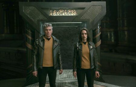Anson Mount as Capt. Pike and Melanie Scrofano as Batel — 'Star Trek: Strange New Worlds' Season 3 Finale 