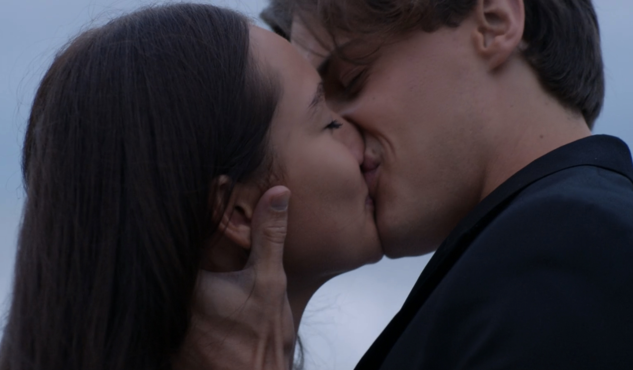 Christopher Briney and Lola Tung as Conrad and Belly in 'The Summer I Turned Pretty' Season 1 Episode 7