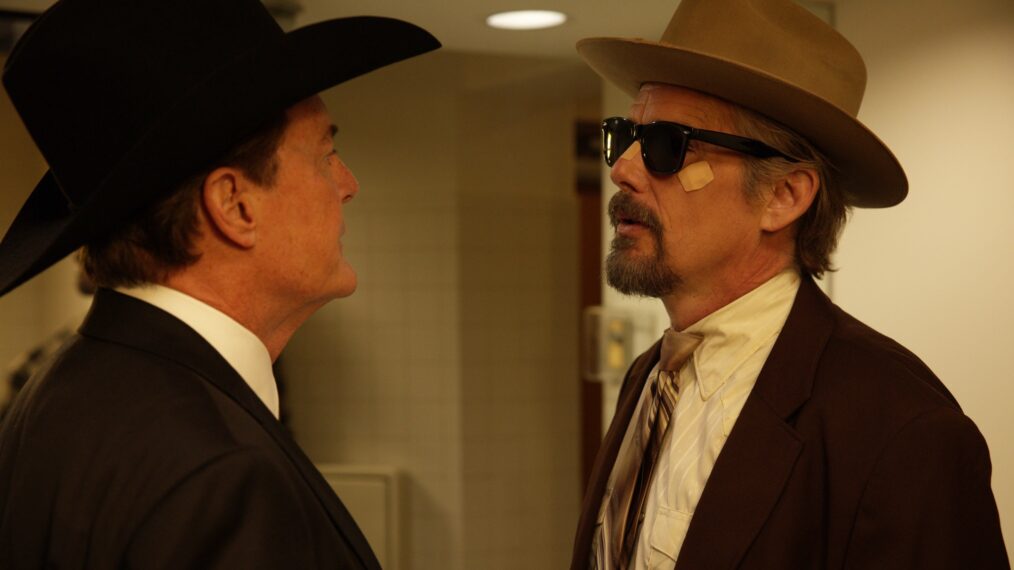 Kyle MacLachlan and Ethan Hawke in 'The Lowdown'