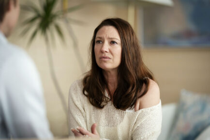 Anna Torv as Helen Norville in 'The Newsreader' Season 2 finale