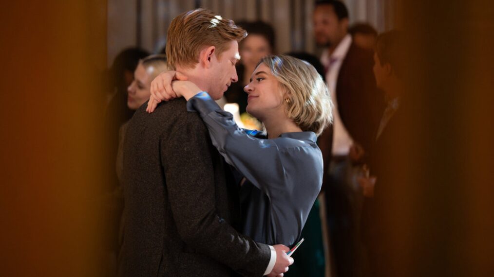 Domhnall Gleeson and Chelsea Frei in 'The Paper' Season 1