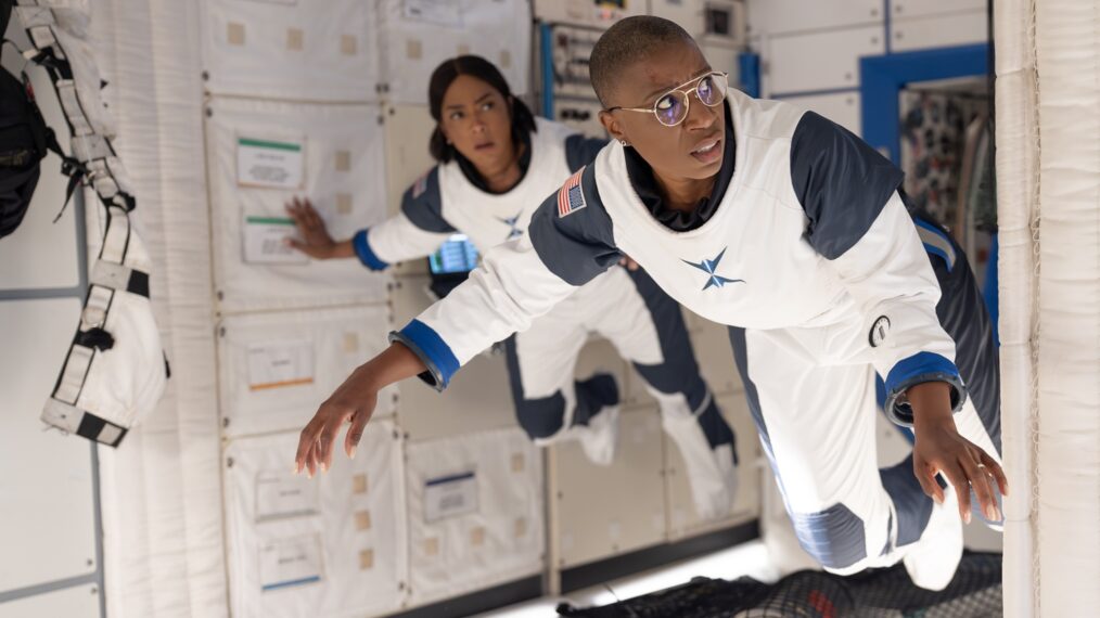 Angela Bassett and Aisha Hinds in '9-1-1'